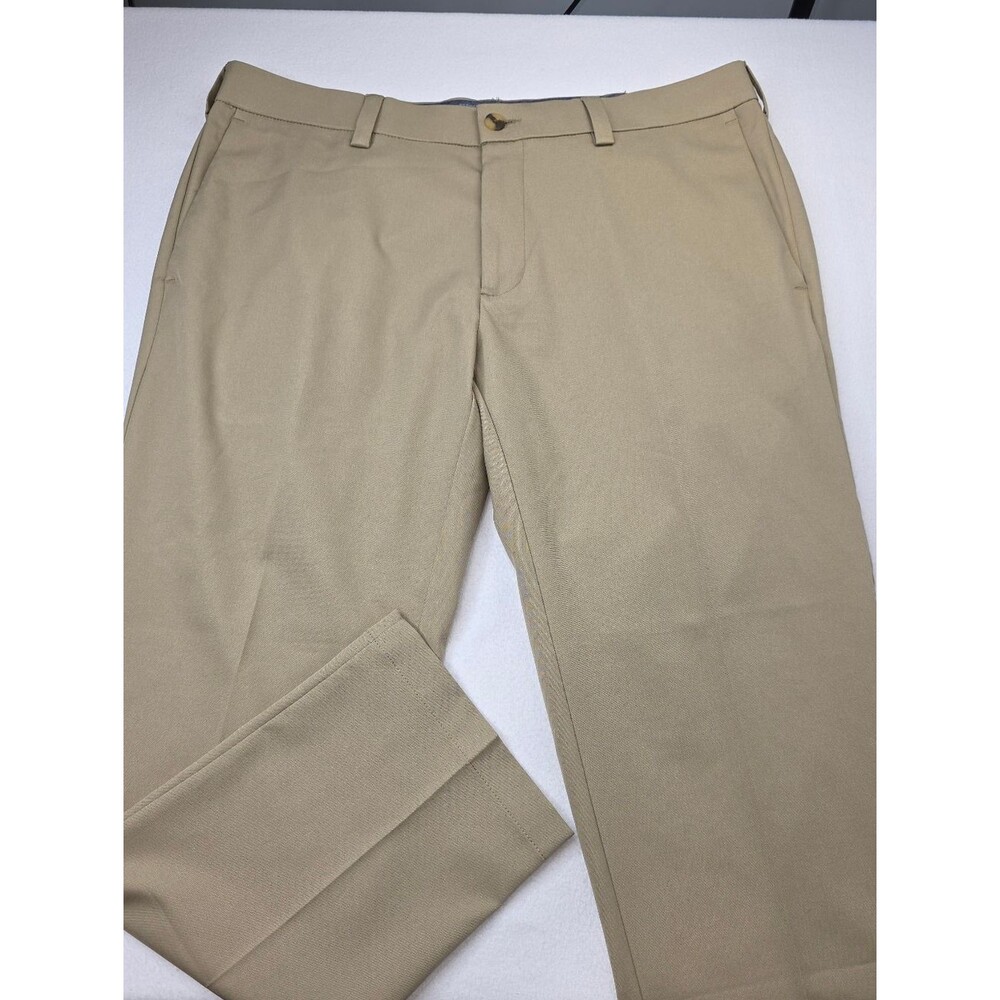 Haggar Men's Classic Straight Fit Performance Pants Khaki Size 38x29 AK-3603